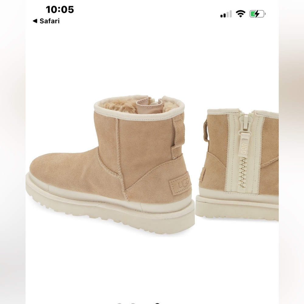 NIB - Ugg Classic Mini Zipper - Women’s Size 10